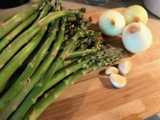 sos szparagowy - head