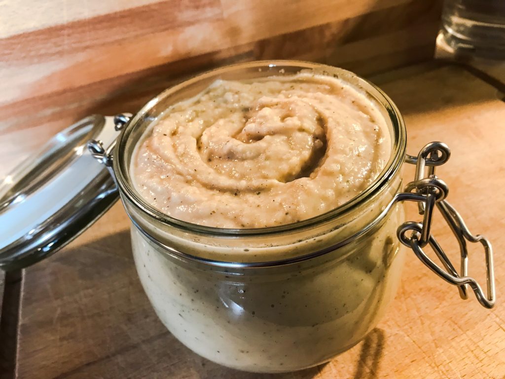 pasta z białej fasoli - head