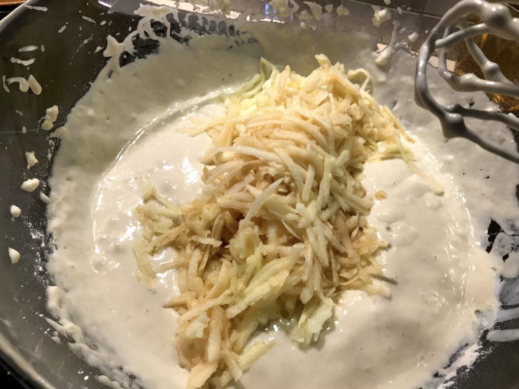 racuchy z jabłkami - 8