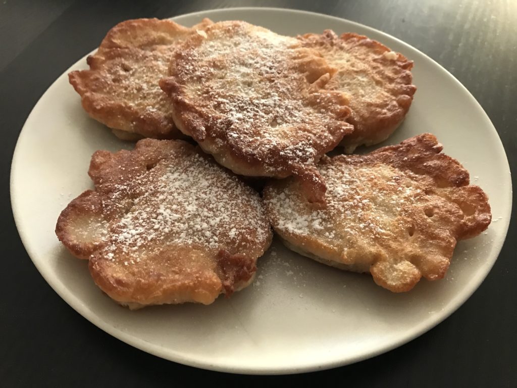 racuchy z jabłkami - 14