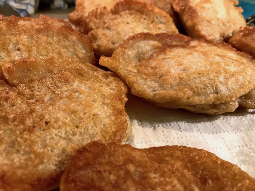 racuchy z jabłkami - 2