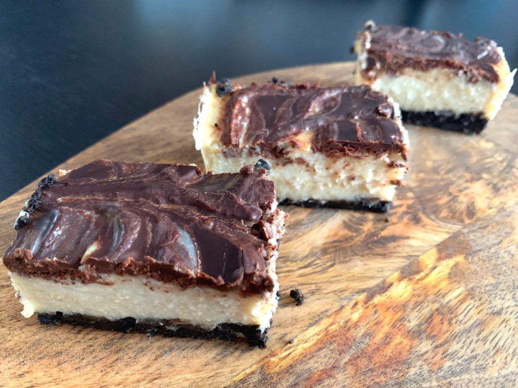 Jaglana tarta o smaku chałwy - 4