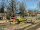 Plac zabaw w Parku w Pruszkowie -12