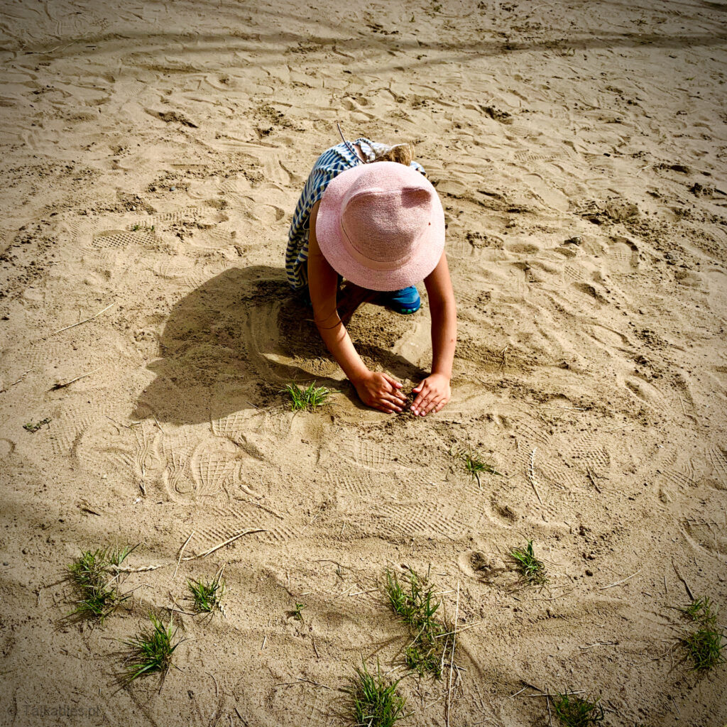 kadzidłowo - talkables-01