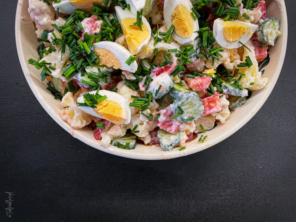 sałatka kalafiorowa - talkables-8