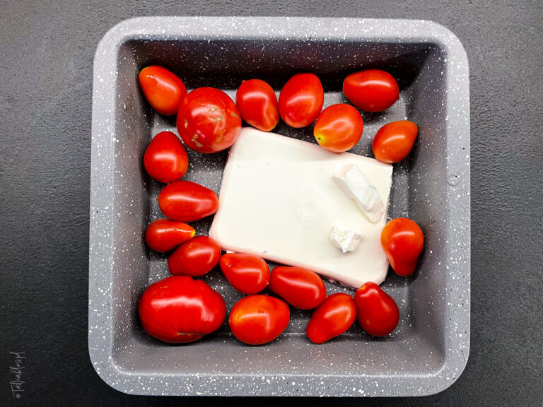 makaraon w sosie z pieczonych pomidorków z cukinią - talkables-02