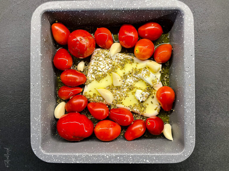 makaraon w sosie z pieczonych pomidorków z cukinią - talkables-05